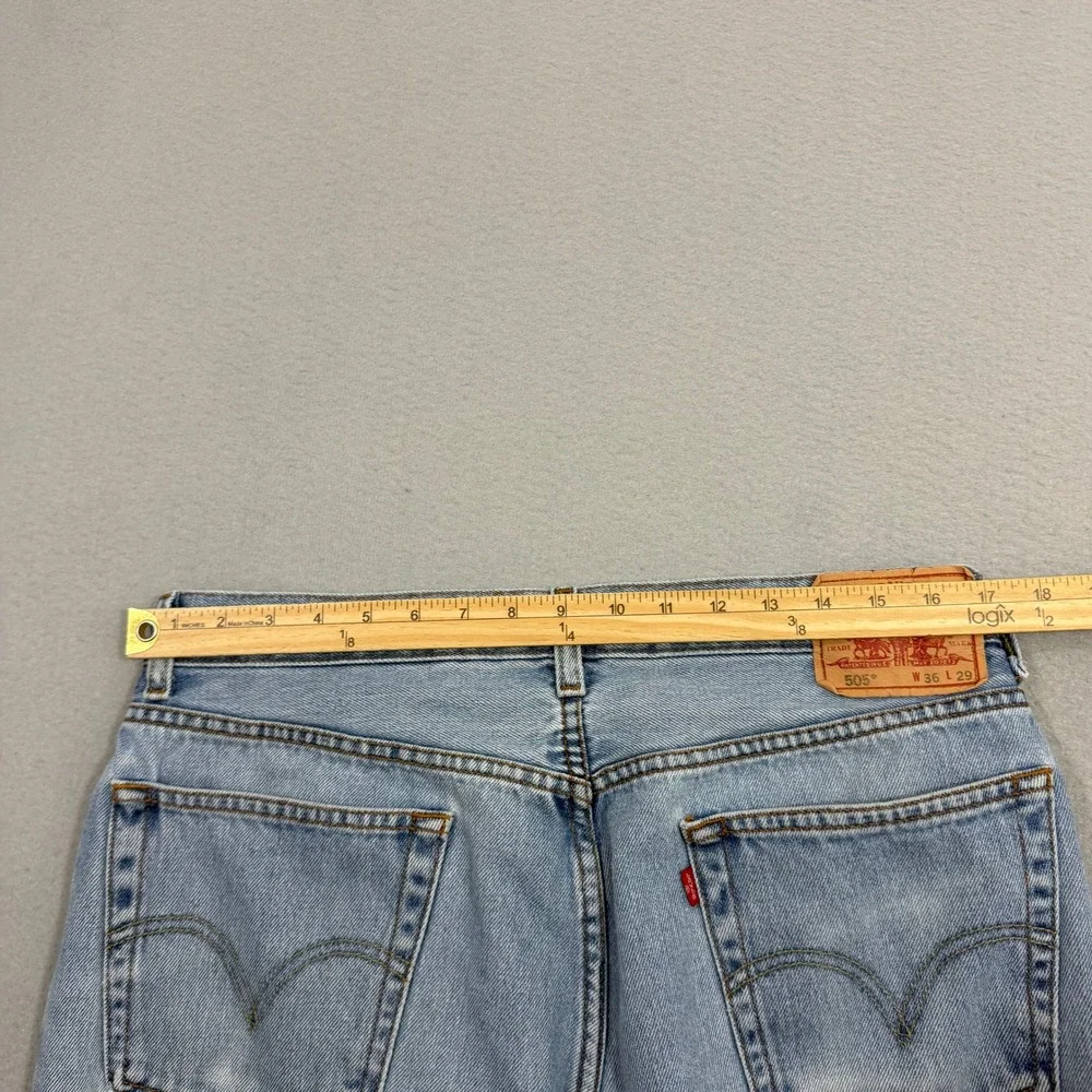 Vintage Levis 505 Regular Fit Jeans Mens 36x29 Blue Faded Denim Straight Leg y2k
